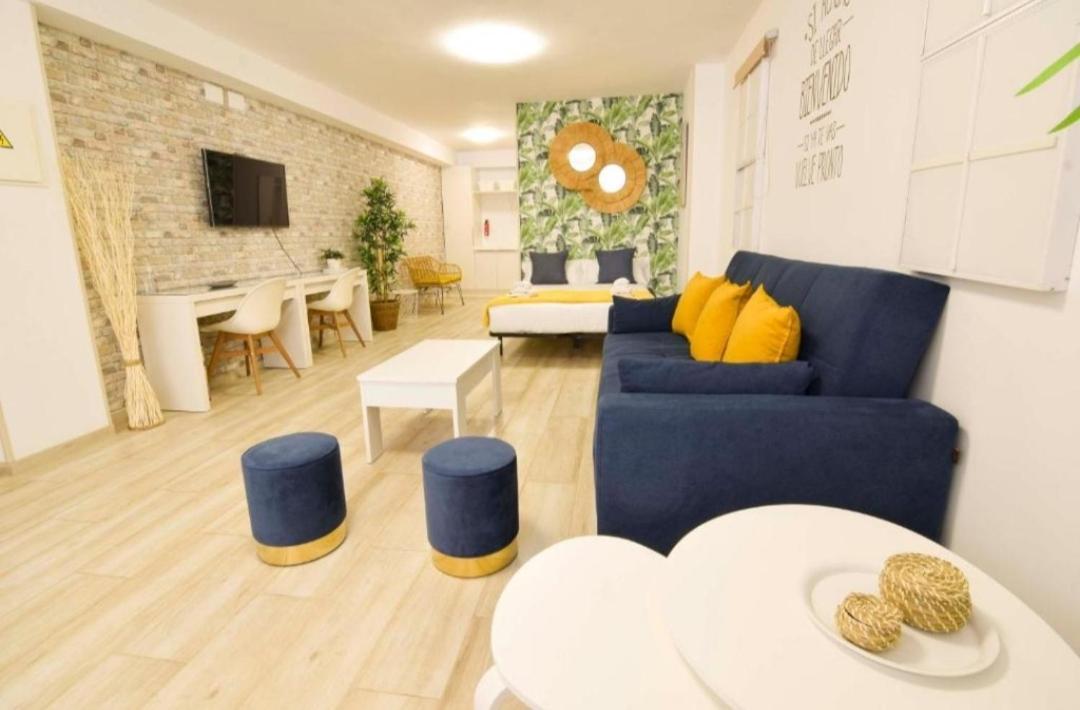 Apartamento Librun Malaga Exterior photo